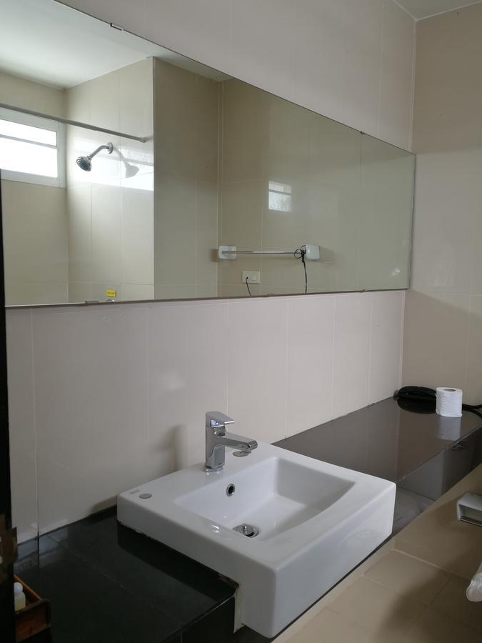 Panatara Hotel Чумфон Екстериор снимка